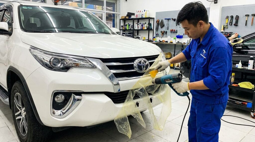 Dán Ppf Ô Tô Bị Ố Vàng: Nguyên Nhân Và Cách Khắc Phục Triệt Để 2 Lot Ppf Cu Dan Lai An Toan Cho Son Xe